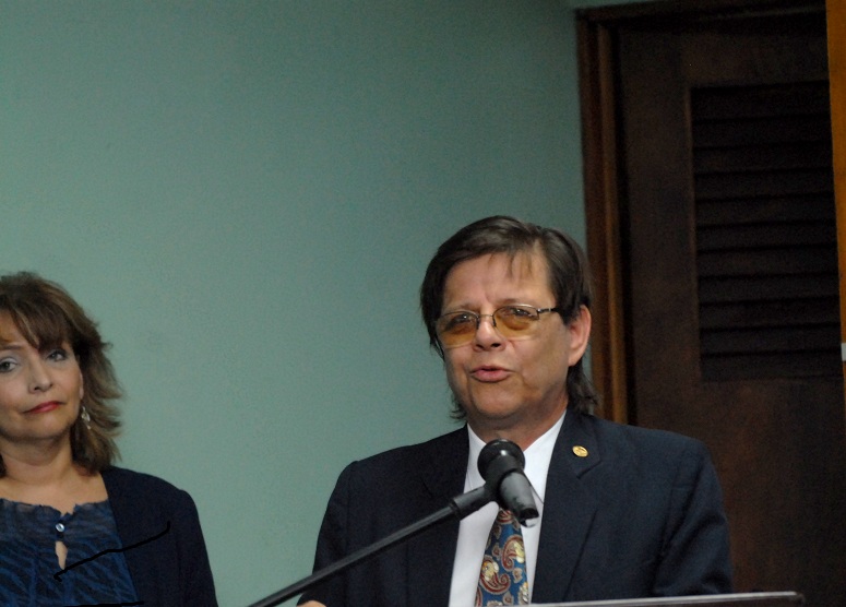 Señor Jorge Acuña representante FEDEHOGARES